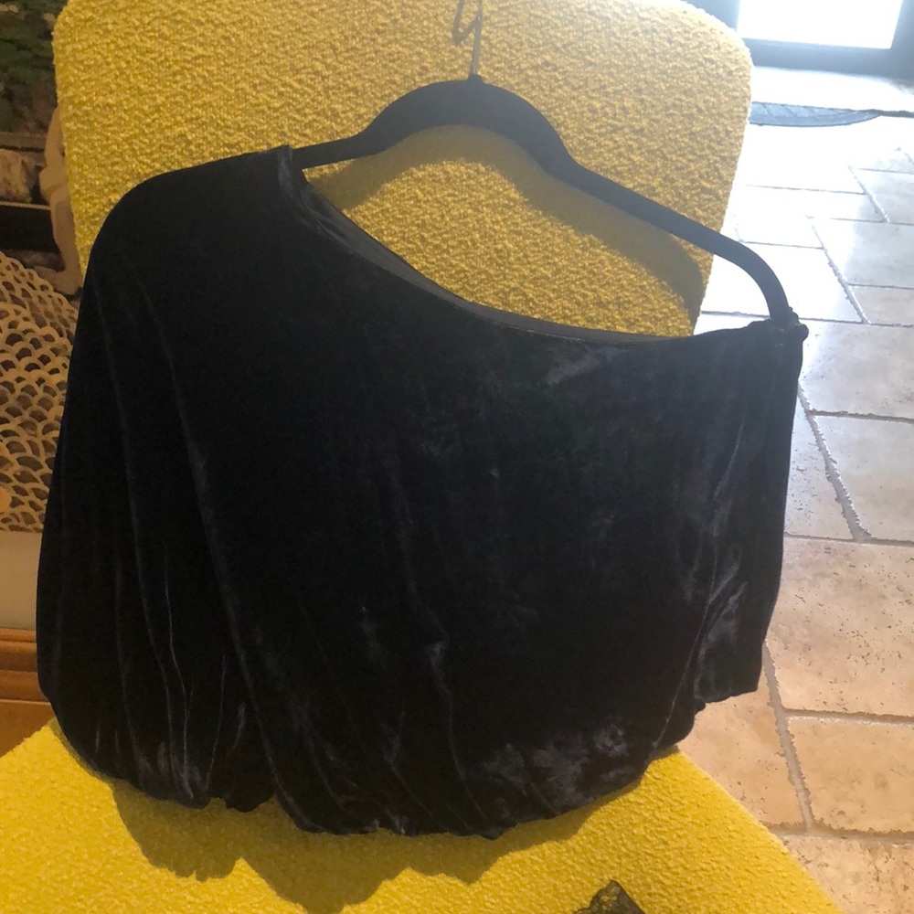 Alice and Olivia top